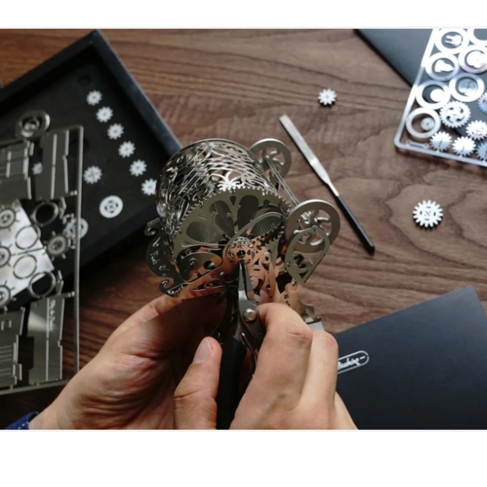 Metal Clock Model Kit - Picture 3 of 3